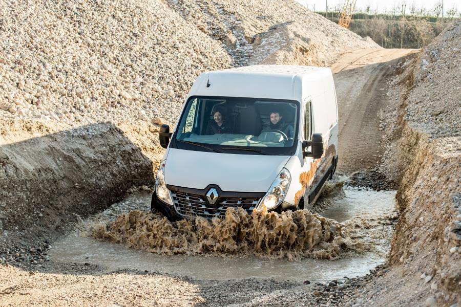  Renault Master X-Track L2H2 2016 года  (фото 16 из 33)